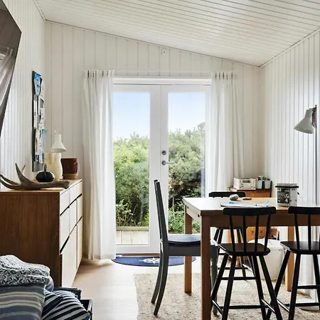 House With Wild Roses And Sunbeams * Nykøbing Sjælland